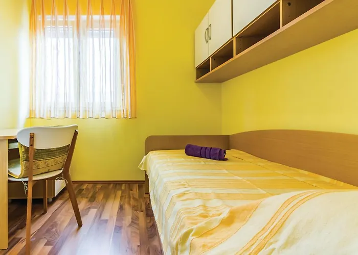 Appartement Peroj Vi *